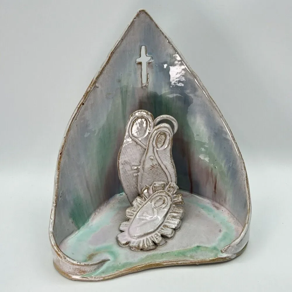 Art Pottery Nativity Scene Drip Glaze Christmas Modern Minimalist 9.5